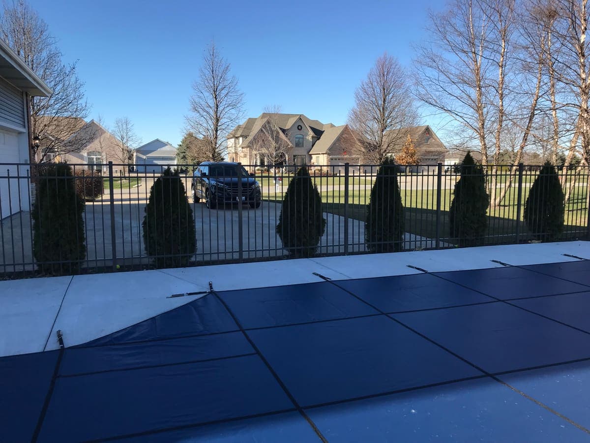 Aluminum fence installation